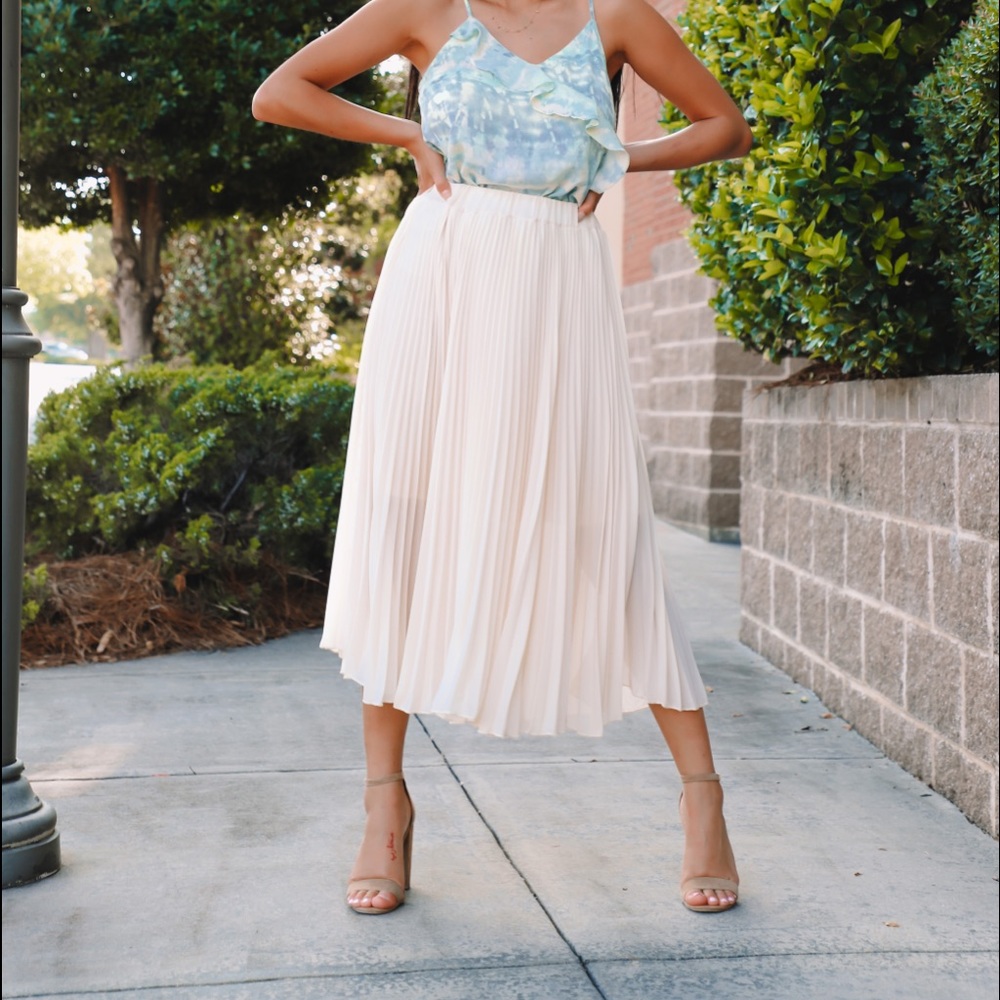 BEIGE/CREAM PLEATED MIDI SKIRT
